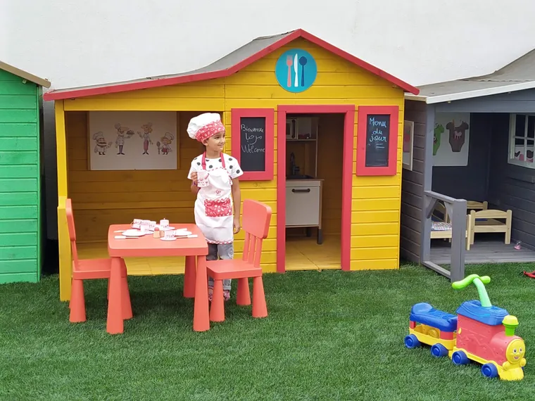 Salle de classe Montessori de la crèche Rainbow Childcare